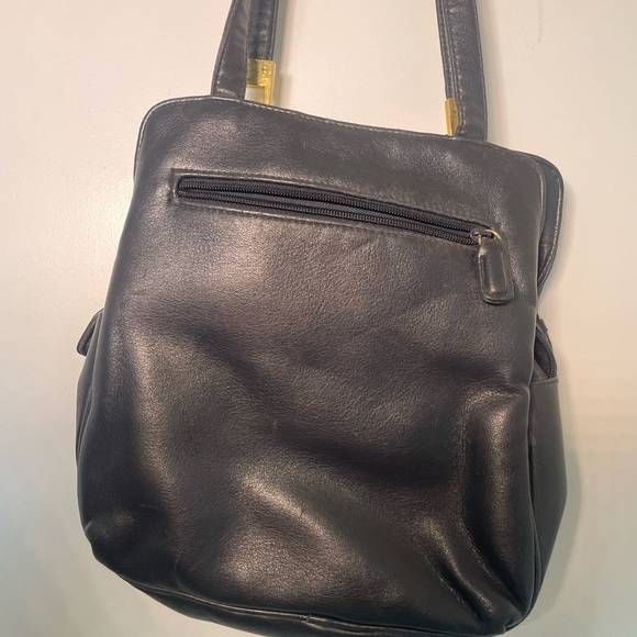 VINTAGE 80s 90s Tempo Design Black Leather Bag Gold Hinge Hardware - Picture 13 of 15